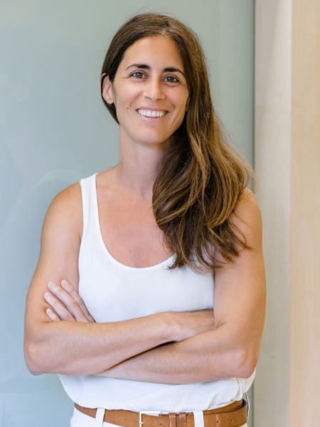 Surgeon Dr Raquel Sanchis at mymedica medical clinic in Valencia